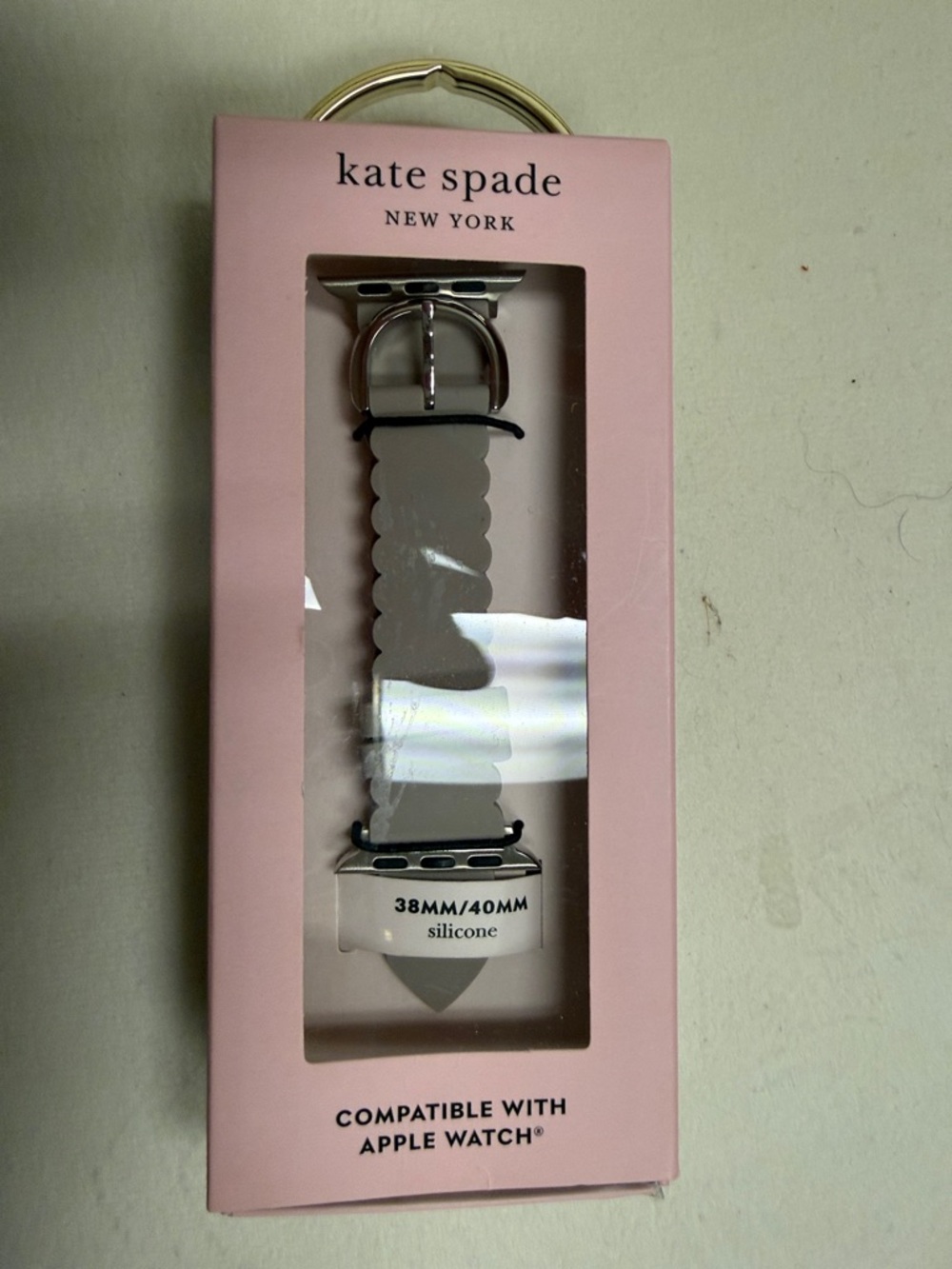 kate spade Scalloped Silicone Watch Strap in Light Gray - Picture 3 of 4